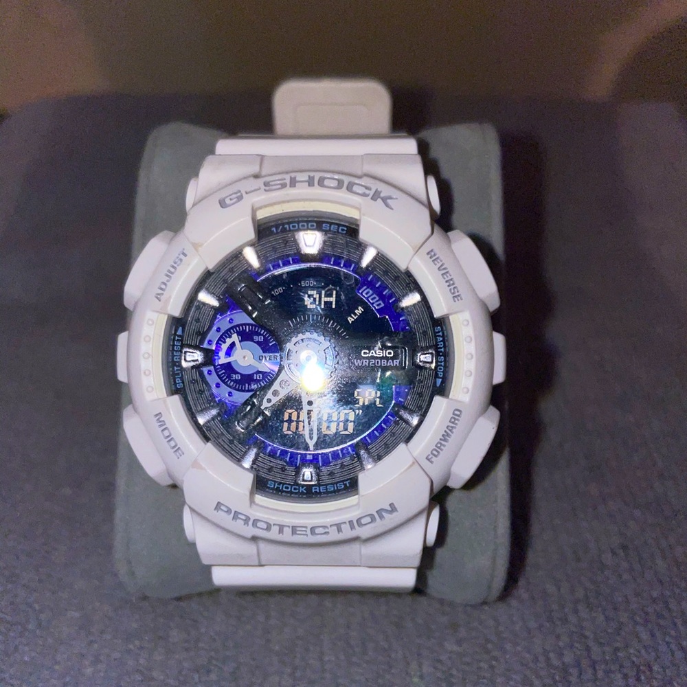 Men’s G-shock watch